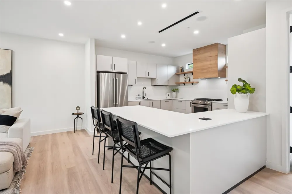 4534 Lake Avenue #103 Dallas, TX 75219