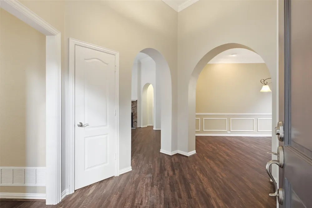 14616 Vintage Lane Addison, TX 75001