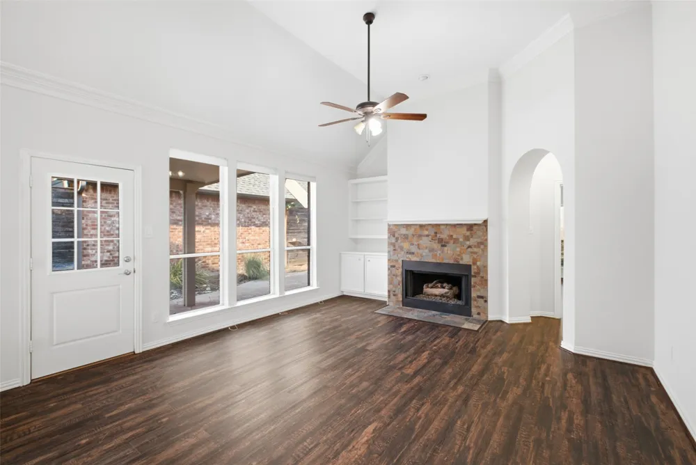 14616 Vintage Lane Addison, TX 75001