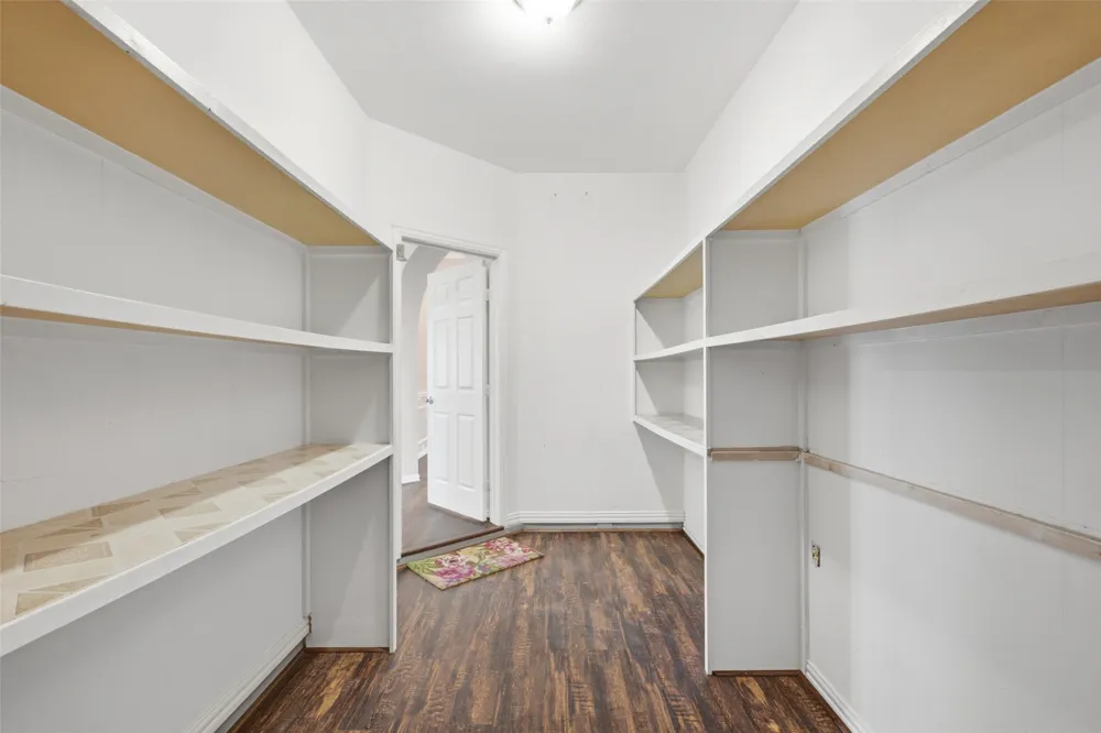 14616 Vintage Lane Addison, TX 75001