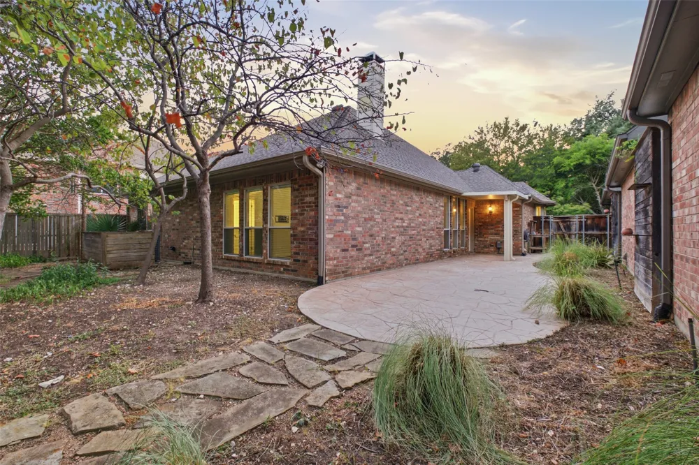 14616 Vintage Lane Addison, TX 75001