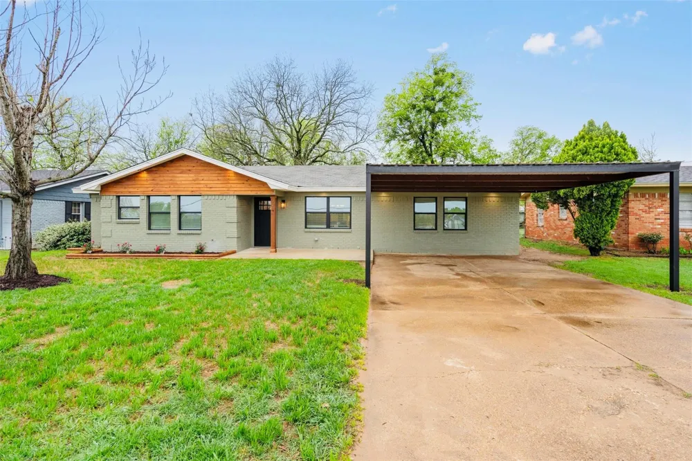 504 Main Street McGregor, TX 76657