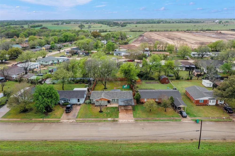 504 Main Street McGregor, TX 76657