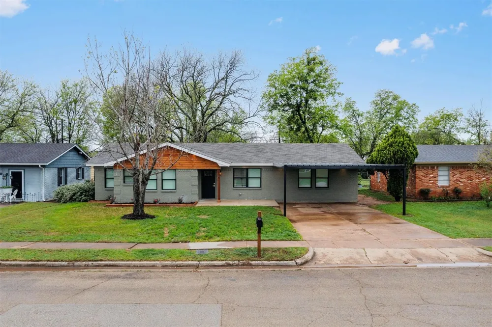 504 Main Street McGregor, TX 76657
