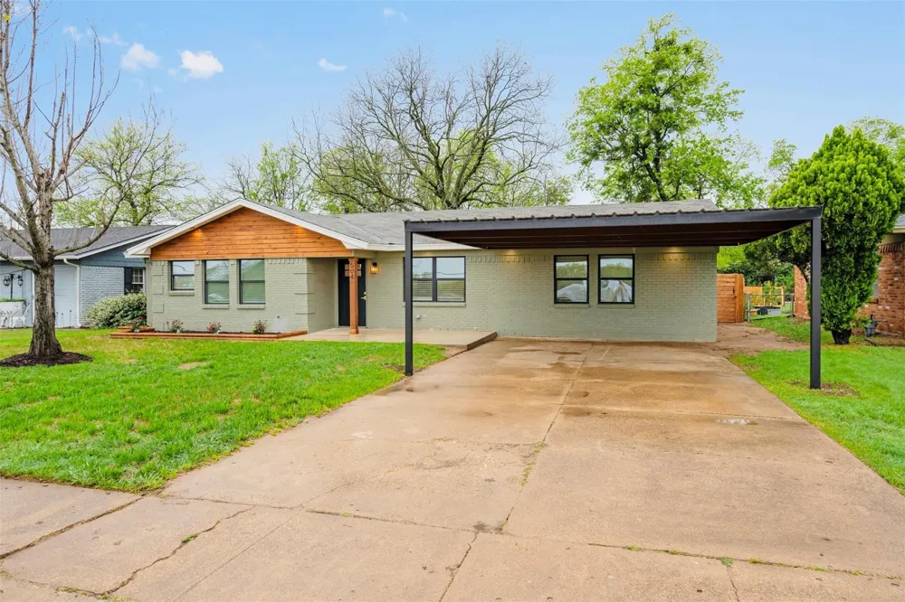 504 Main Street McGregor, TX 76657