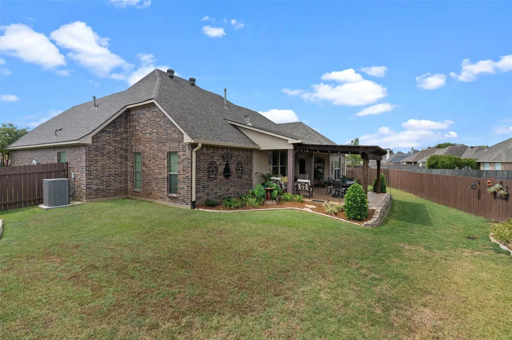 5319 Barberry Lane Bossier City, LA 71112