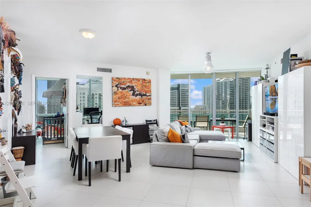 350 S Miami Ave #3802 Miami, FL 33130