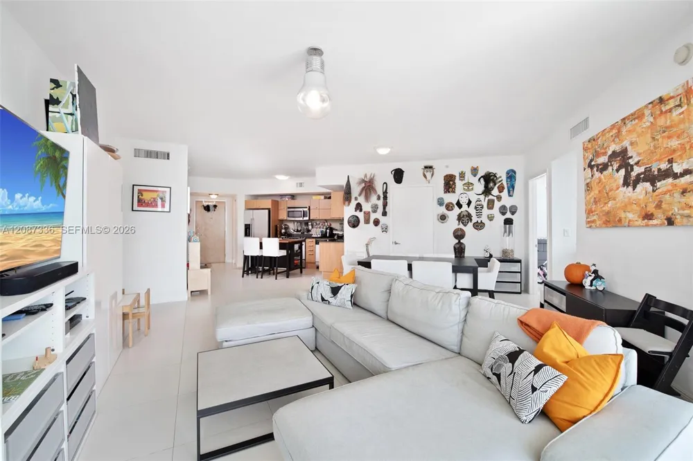 350 S Miami Ave #3802 Miami, FL 33130