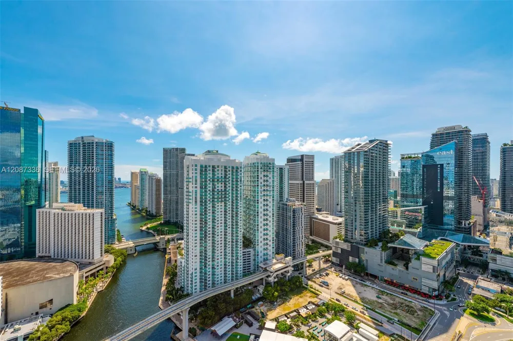 350 S Miami Ave #3802 Miami, FL 33130
