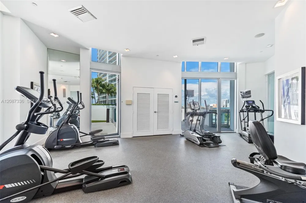 350 S Miami Ave #3802 Miami, FL 33130