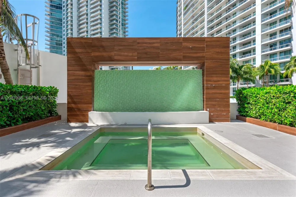350 S Miami Ave #3802 Miami, FL 33130
