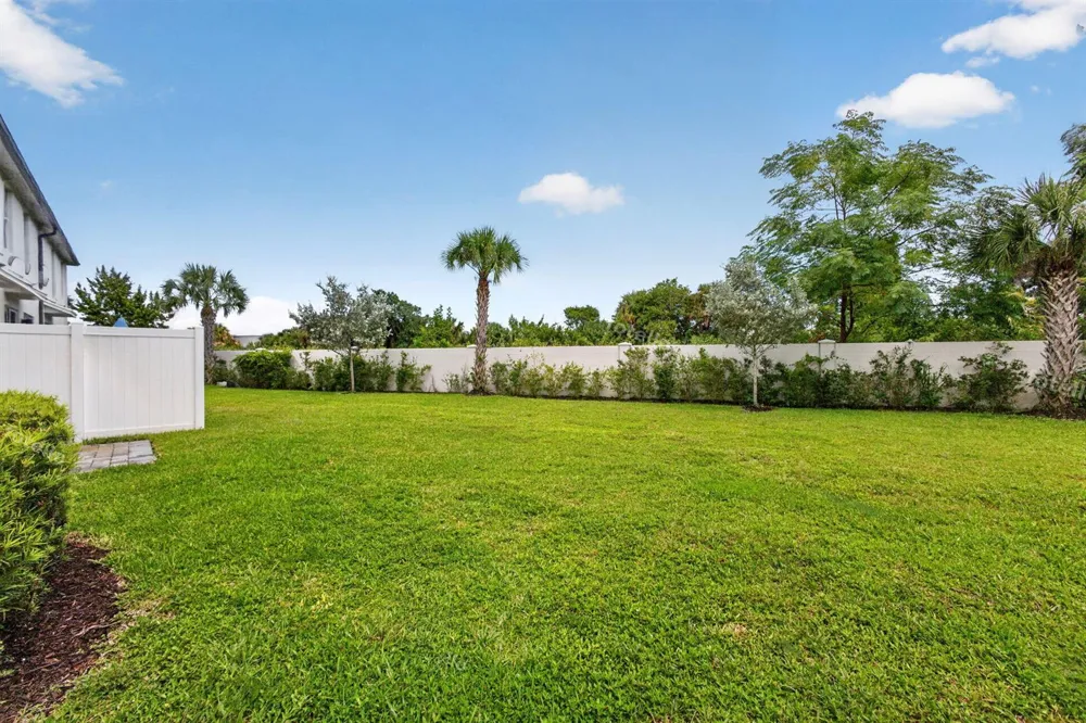 5600 Mentmore Drive West Palm Beach, FL 33407