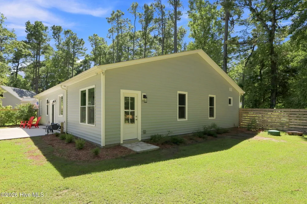 194 Steep Hill Drive Swansboro, NC 28584