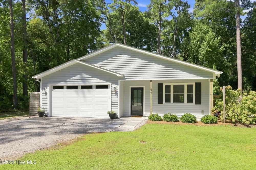 194 Steep Hill Drive Swansboro, NC 28584