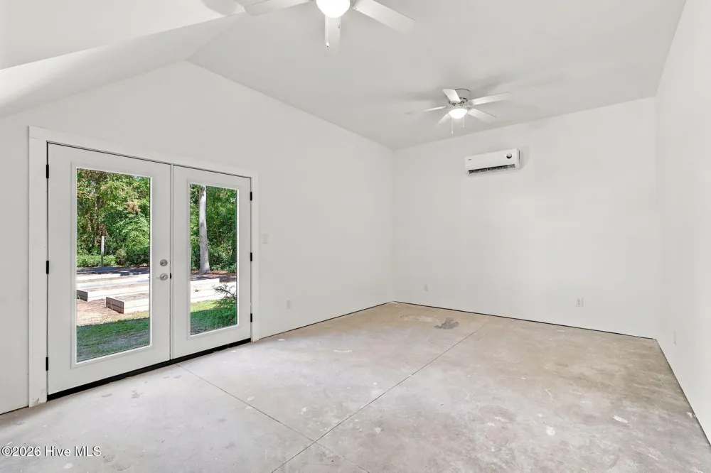 194 Steep Hill Drive Swansboro, NC 28584