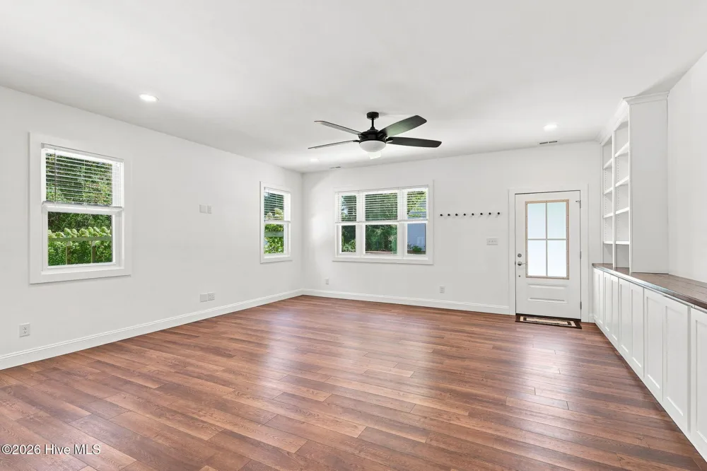 194 Steep Hill Drive Swansboro, NC 28584