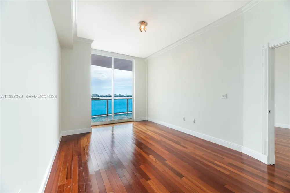 725 NE 22nd St #8E Miami, FL 33137