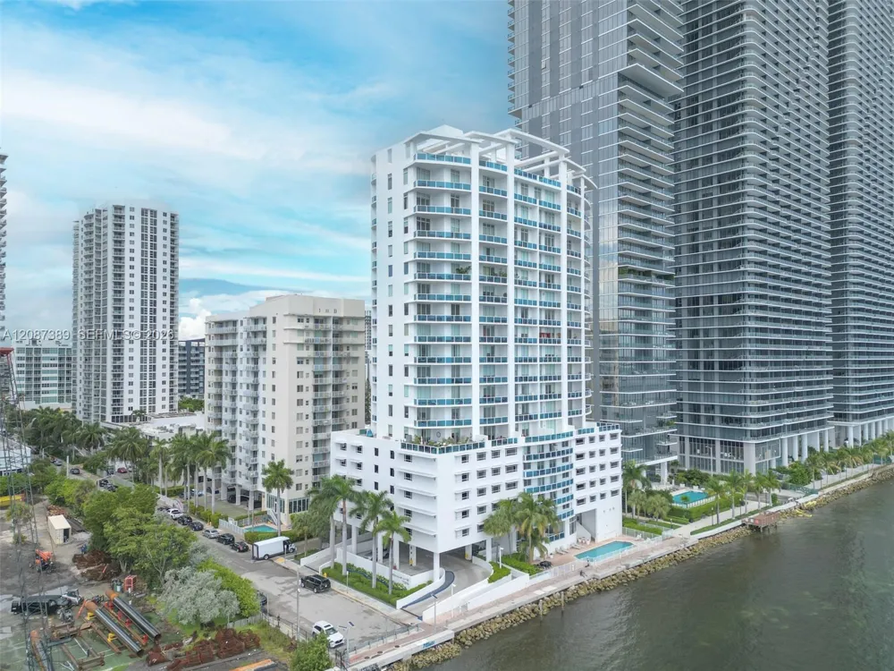 725 NE 22nd St #8E Miami, FL 33137