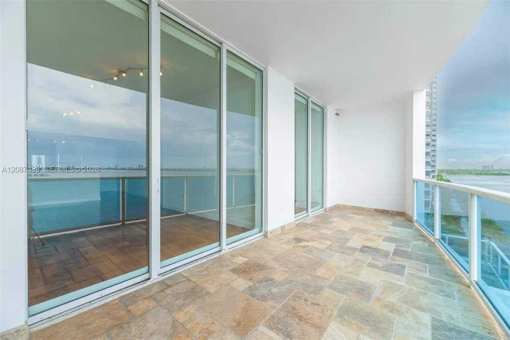 725 NE 22nd St #8E Miami, FL 33137