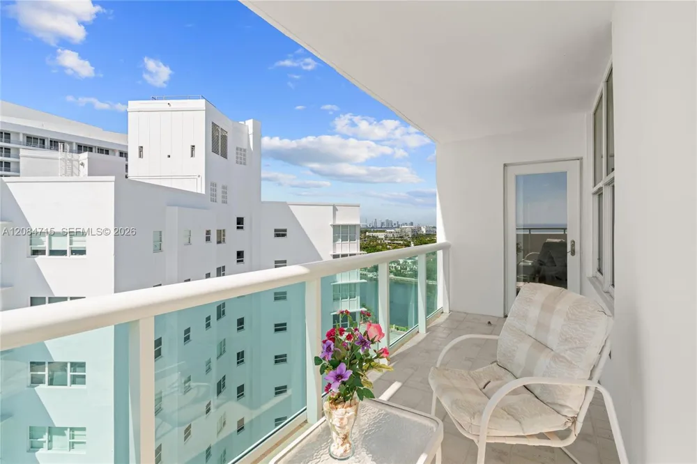 5001 Collins Ave #15G Miami Beach, FL 33140
