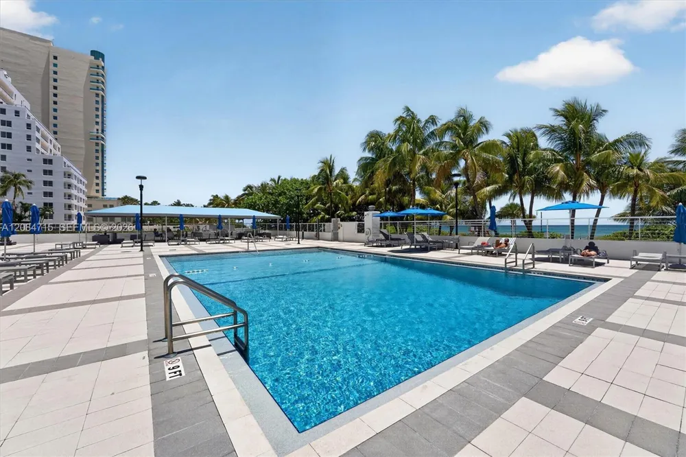 5001 Collins Ave #15G Miami Beach, FL 33140