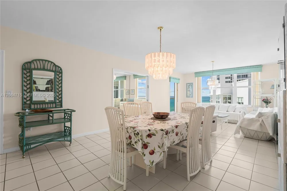 5001 Collins Ave #15G Miami Beach, FL 33140