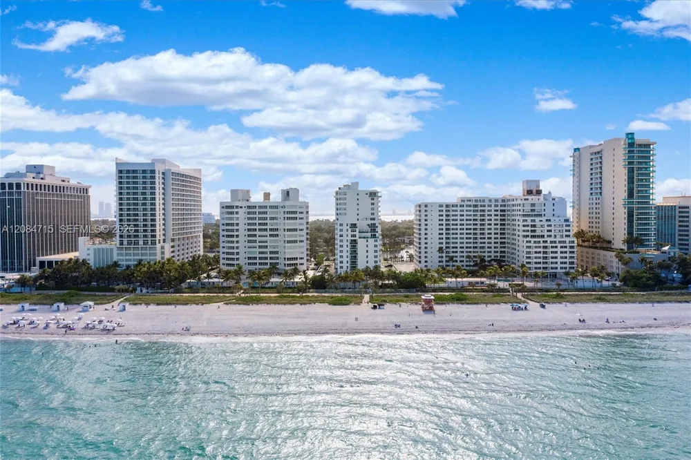 5001 Collins Ave #15G Miami Beach, FL 33140