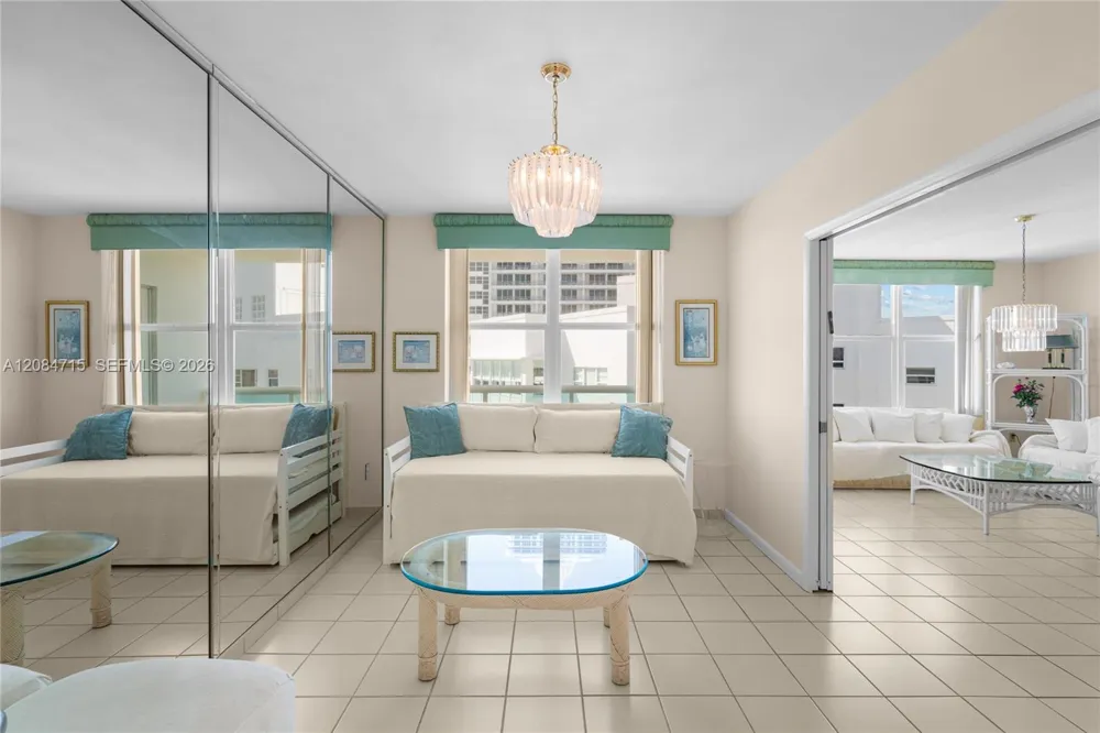 5001 Collins Ave #15G Miami Beach, FL 33140