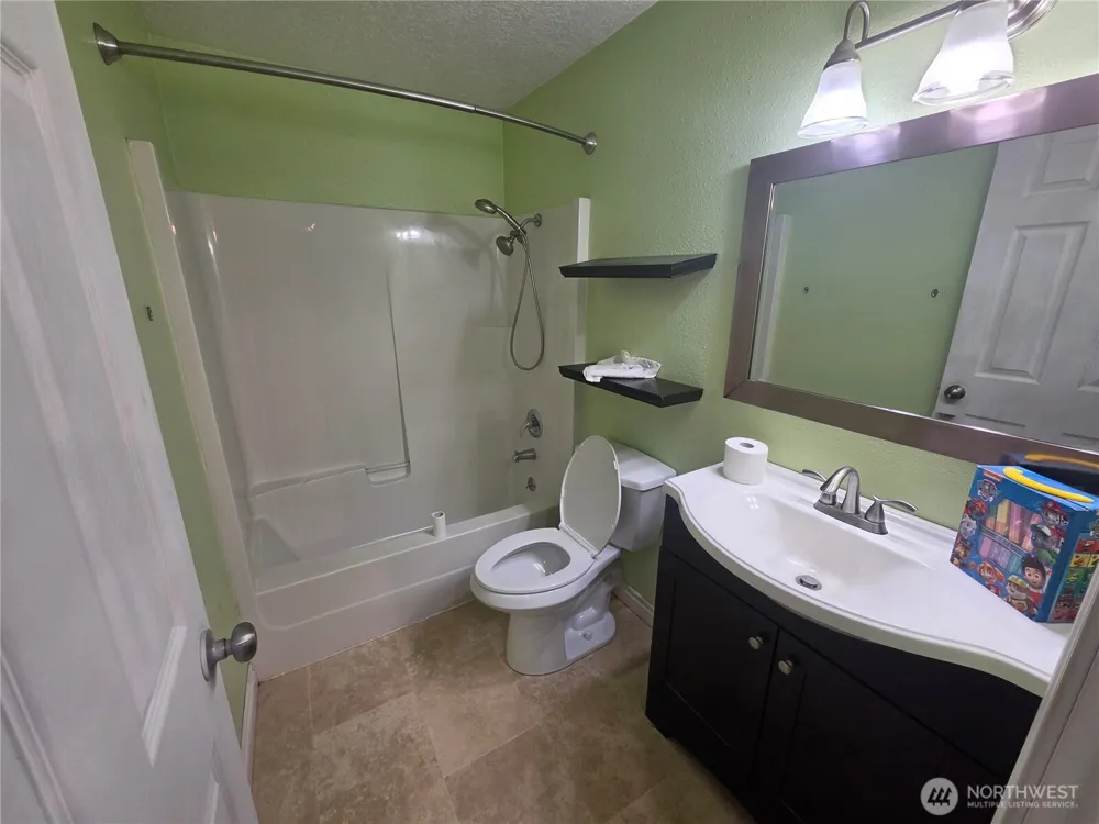 15503 NE 76th Street Vancouver, WA 98682