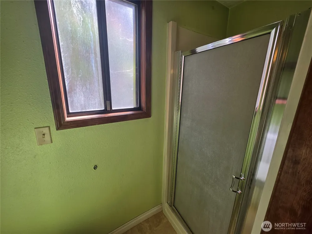 15503 NE 76th Street Vancouver, WA 98682
