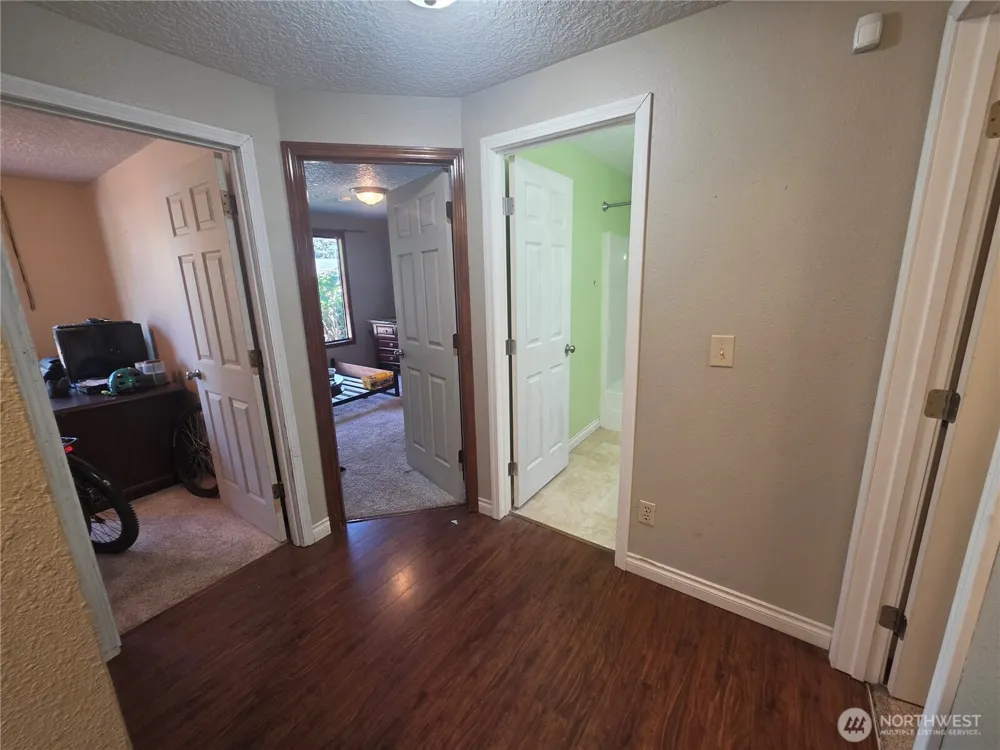 15503 NE 76th Street Vancouver, WA 98682