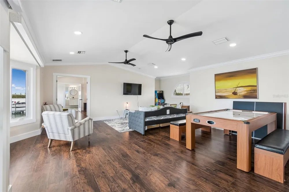 478 HARBOR DRIVE Indian Rocks Beach, FL 33785