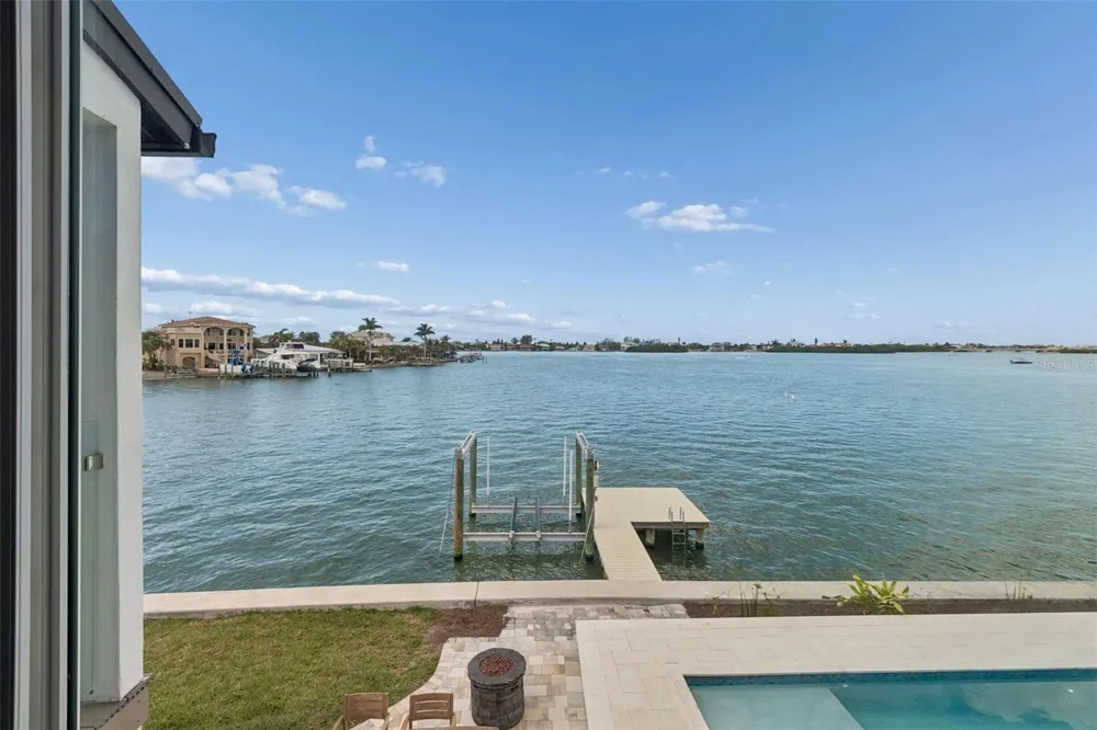 478 HARBOR DRIVE Indian Rocks Beach, FL 33785