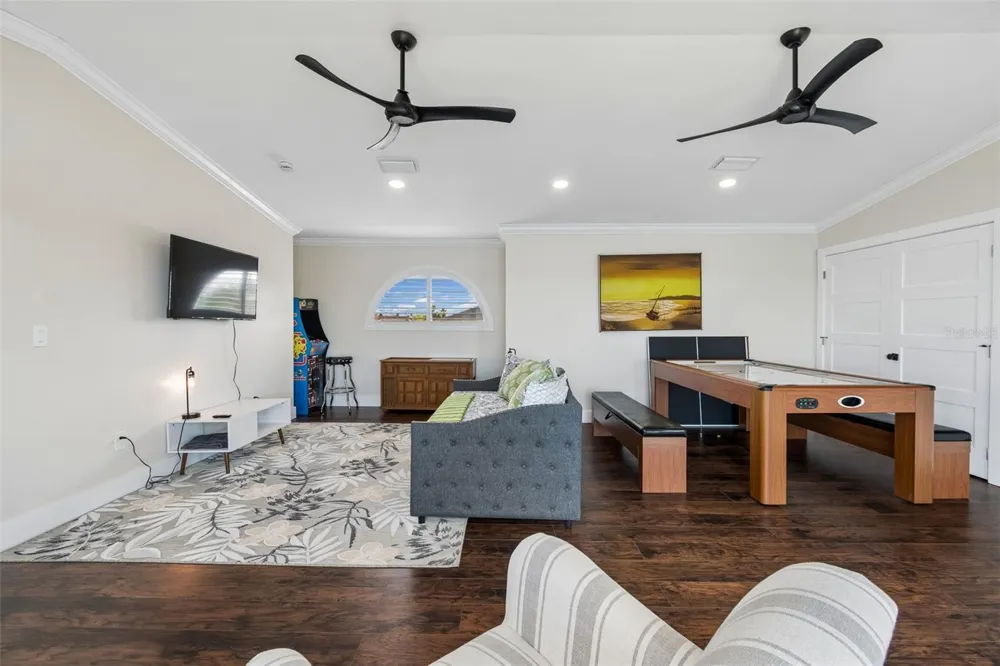 478 HARBOR DRIVE Indian Rocks Beach, FL 33785