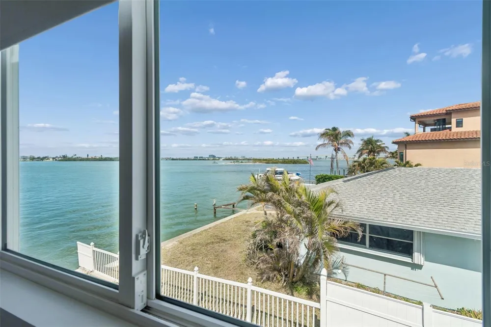 478 HARBOR DRIVE Indian Rocks Beach, FL 33785