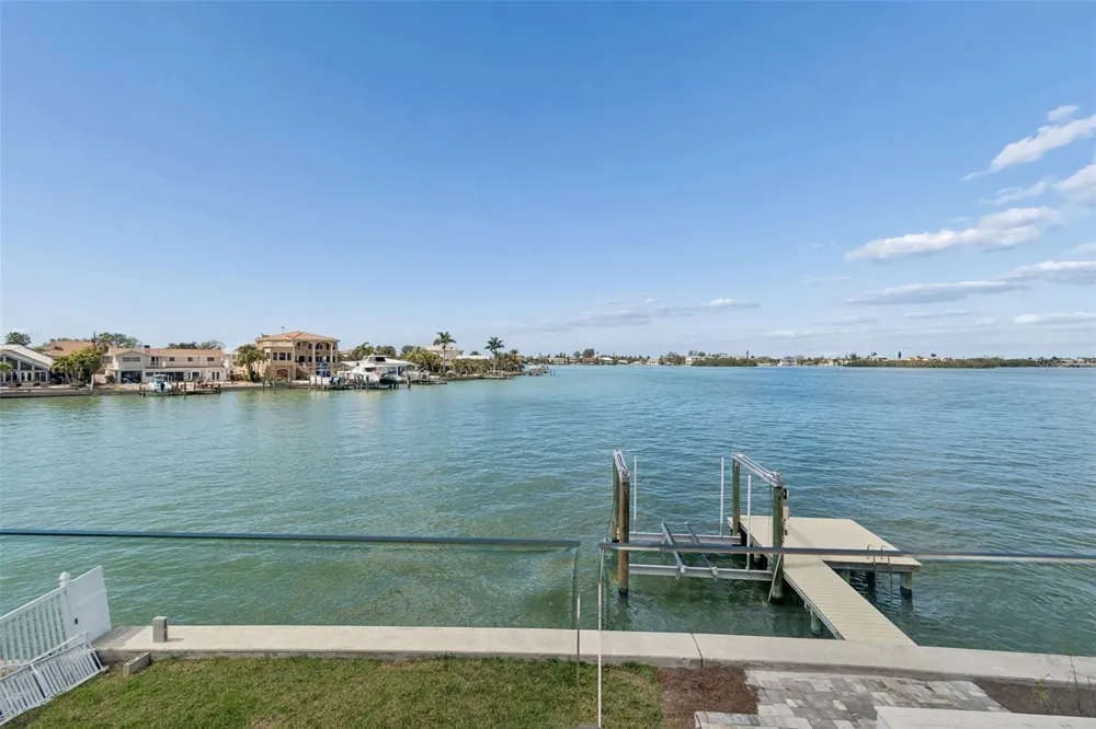 478 HARBOR DRIVE Indian Rocks Beach, FL 33785