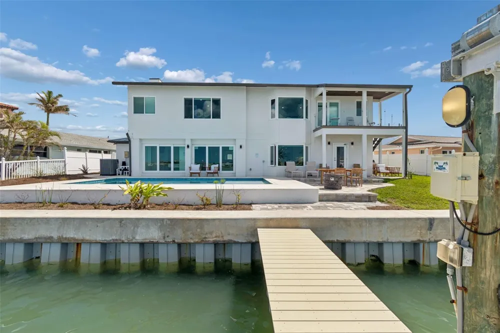 478 HARBOR DRIVE Indian Rocks Beach, FL 33785