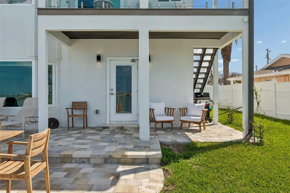 478 HARBOR DRIVE Indian Rocks Beach, FL 33785