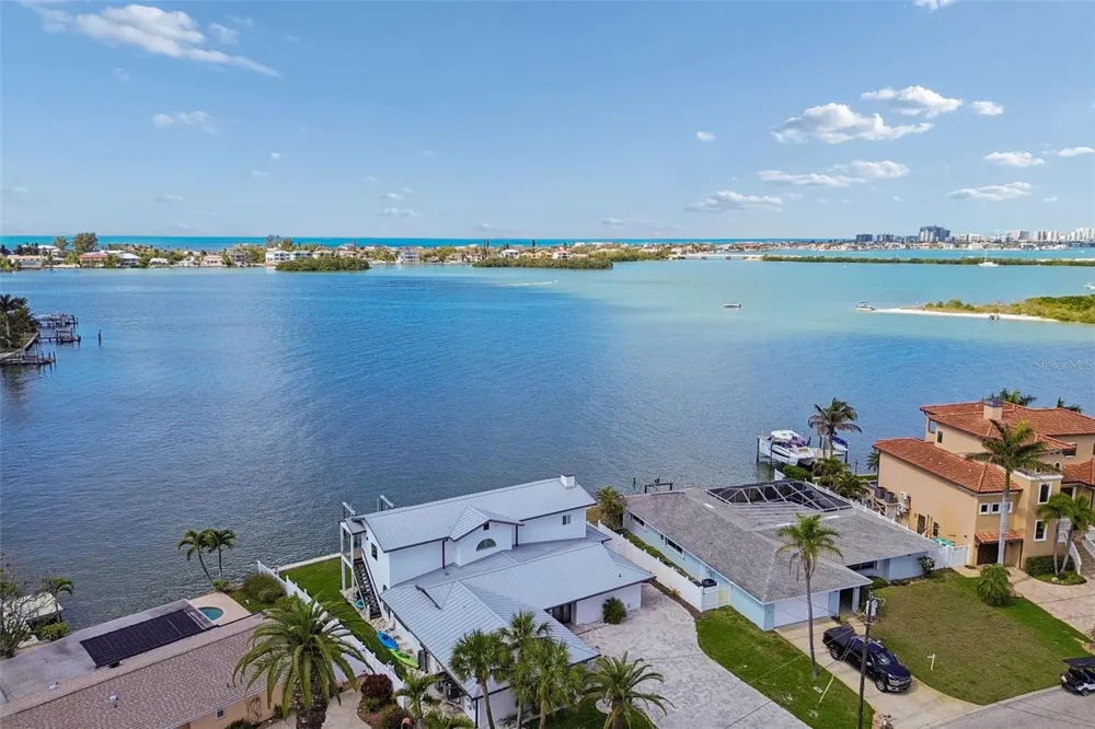 478 HARBOR DRIVE Indian Rocks Beach, FL 33785