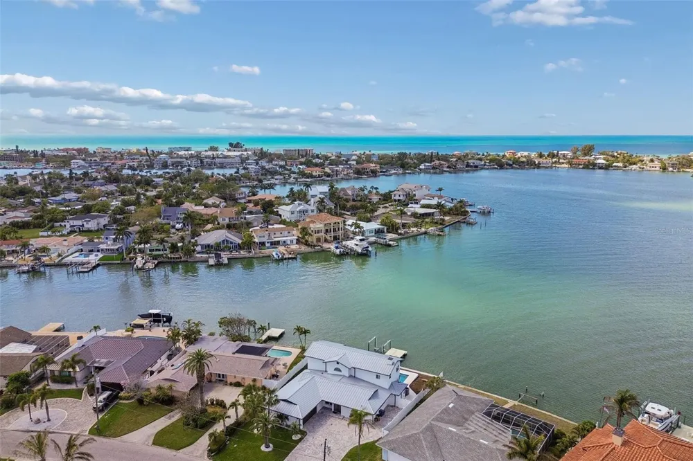 478 HARBOR DRIVE Indian Rocks Beach, FL 33785