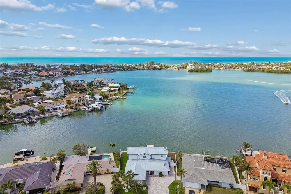478 HARBOR DRIVE Indian Rocks Beach, FL 33785