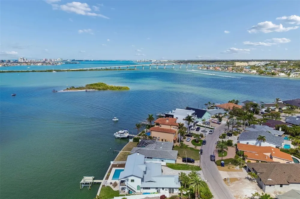 478 HARBOR DRIVE Indian Rocks Beach, FL 33785