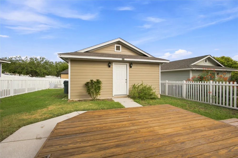 437 Haupt Kyle, TX 78640