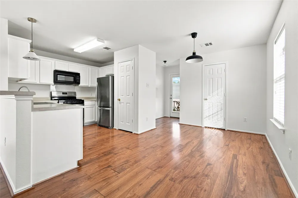 437 Haupt Kyle, TX 78640