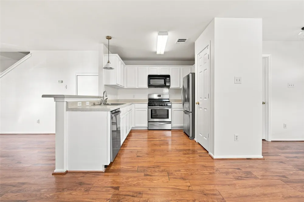 437 Haupt Kyle, TX 78640