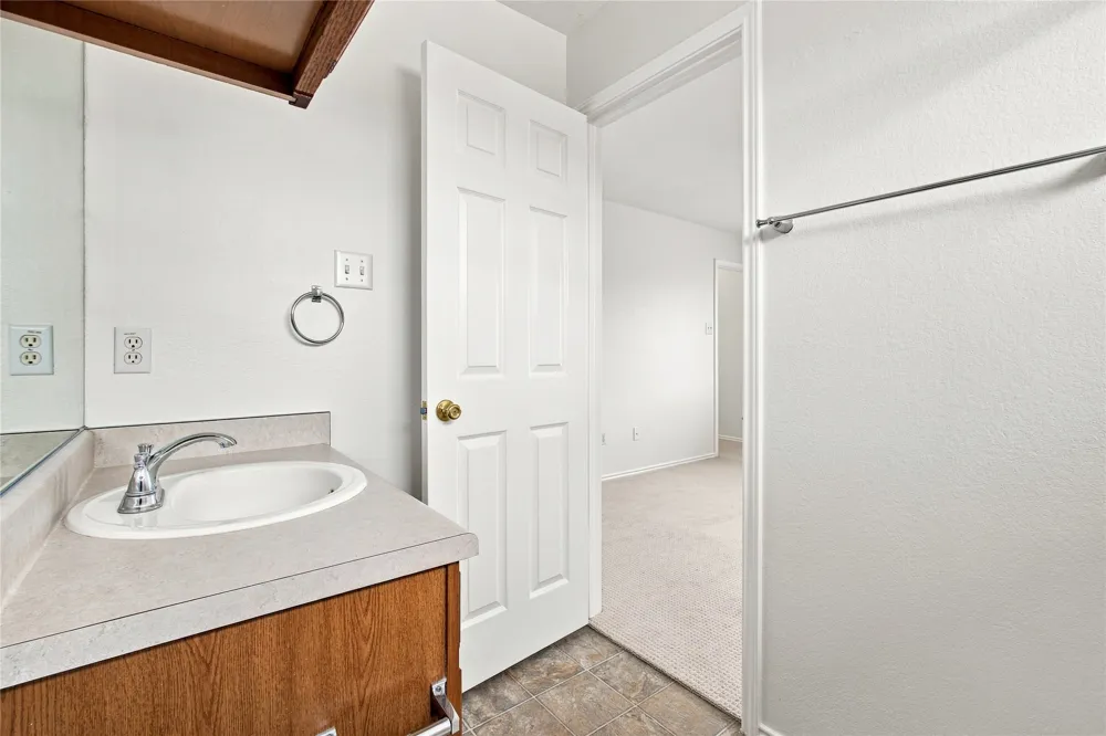 437 Haupt Kyle, TX 78640