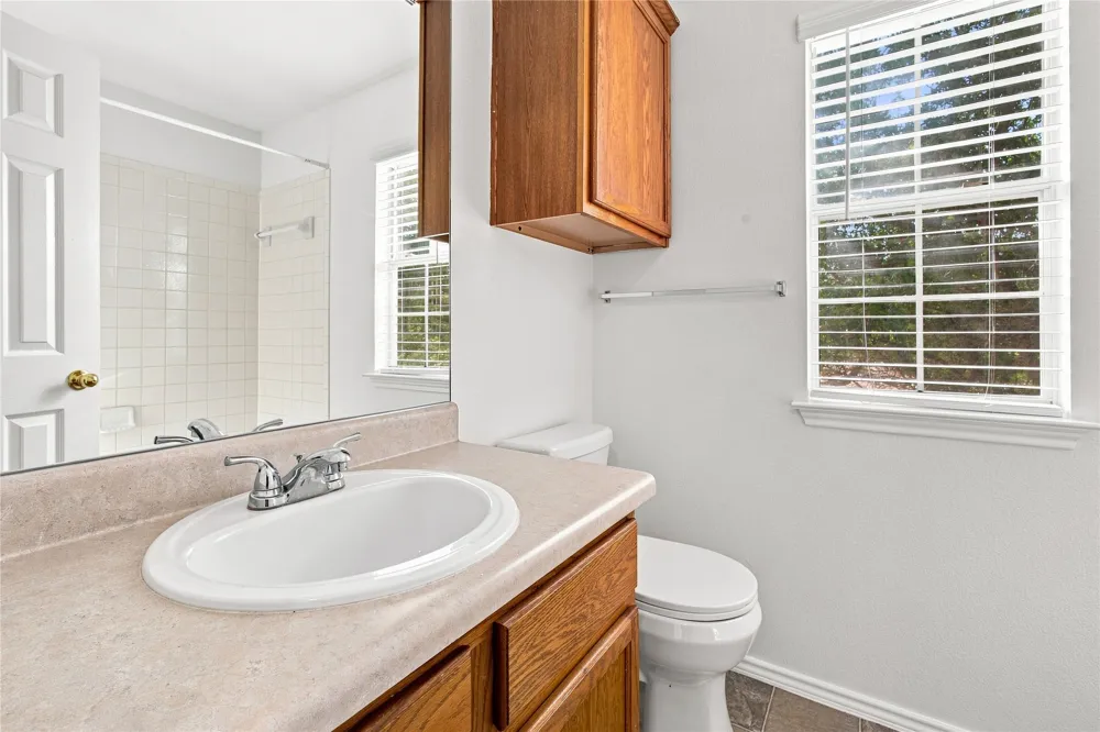 437 Haupt Kyle, TX 78640