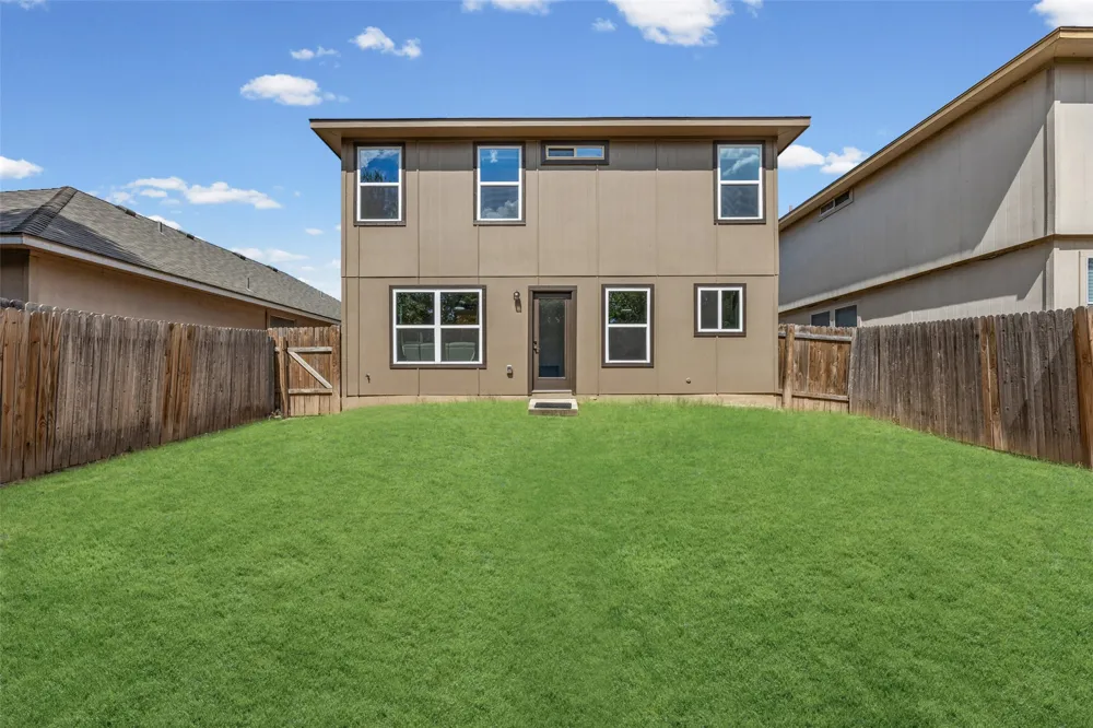7115 Thannas Way Austin, TX 78744