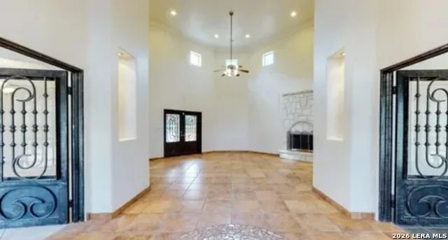 688 Private Road 7822 Natalia, TX 78059
