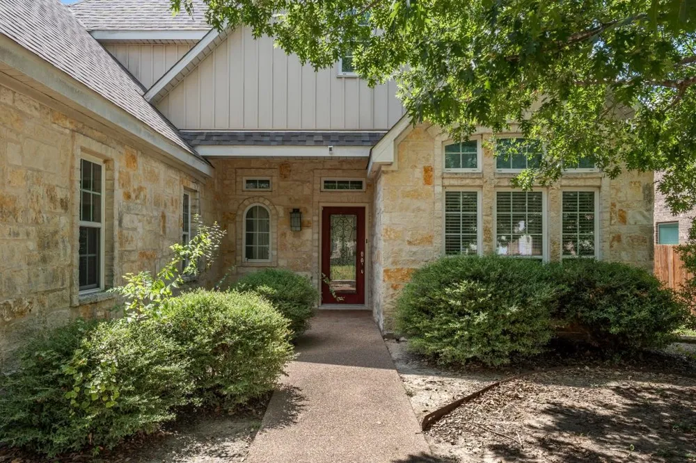 17015 Stonebriar Road Woodway, TX 76712